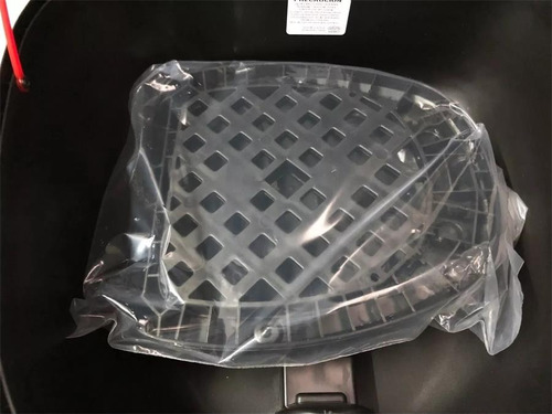 Imagen 4 de 7 de Baulera Baul Moto Para 1 Casco 30 Litros Desmontable Cycles