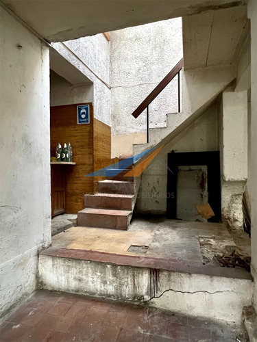 Imagen 12 de 20 de Venta Local - Depósito - Galpón En Aguada. Entrepiso. Sótano. Trifásica. 180 M²!