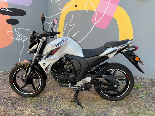 Yamaha Fz Fi 2.0 2020 Blanca Con Alarma!