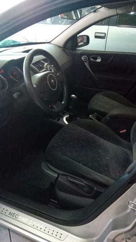 Imagem 8 de 10 de Renault Megane Sedan Dynamique 1.6 16v(hi-flex) 4p