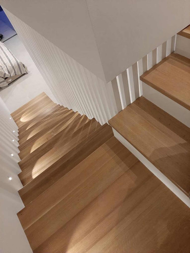 Escaleras De Madera A Medida - Venta/colocacion/restauracion