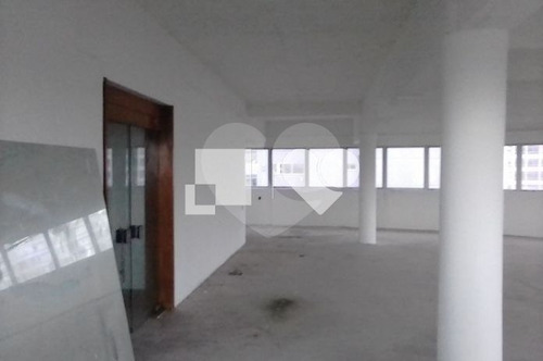 Imagem 15 de 28 de Conjunto De Salas Em Andar Inteiro, Com Vaga De Garagem, No Centro Histórico. - Reo425554