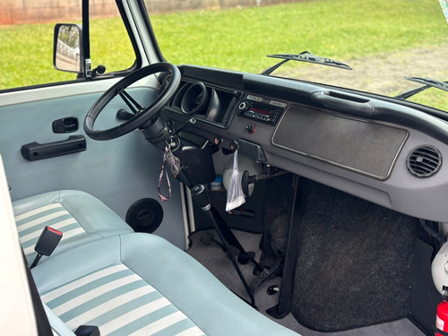 Volkswagen Kombi 1.4 Total Flex 3p