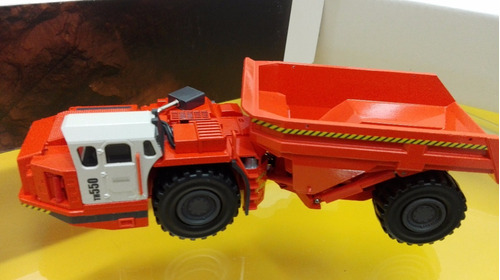 Dumper Sandvik Th550 Escala 1:50