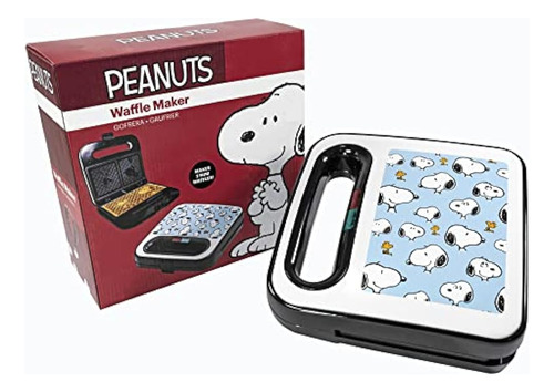 Uncanny Brands Peanuts Waffle Maker - Hacer Snoop Y Woodstoc