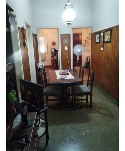 Casa De 3 Amb C/coch, Patio Y Parrilla V.sarmiento