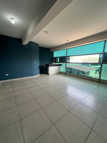 Oficina Con Almacen En Renta Villahermosa