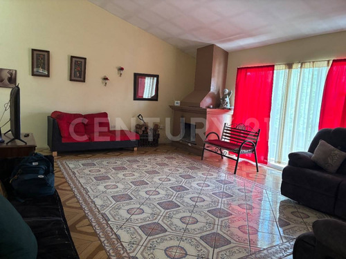 Casa De Una Planta En Venta En La Haciendita, Chihuahua.