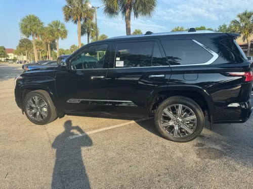 Toyota Sequoia 3.5 V6 Capstone