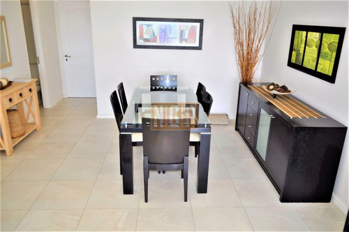 Imagen 18 de 23 de Apartamento En Mansa, 2 Dormitorios
