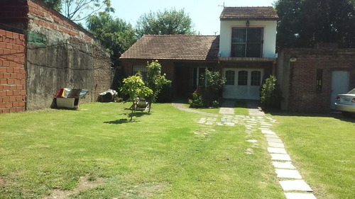 Casa Con Piscina En El Talar De Pacheco - 5 Ambientes