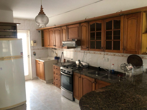 4 Dorm - Consultorio Independiente - Escritorio - Quincho - Pileta