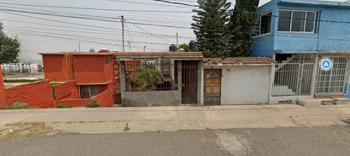 Imagen 2 de 8 de Venta De Casa En Atizapan Ic