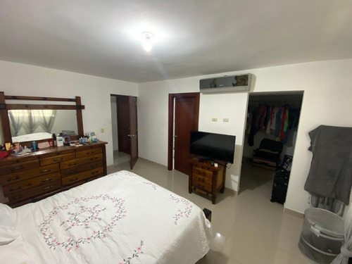 Imagen 14 de 26 de Vendo Apartamento 3er Nivel En El Ensanche Ozama