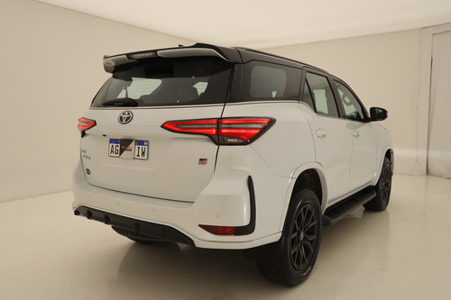 Toyota SW4 2.8 Tdi Gr-s 4x4 7as 6at