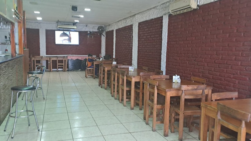 Local Comercial, Como Restaurante Con Patente Diurna
