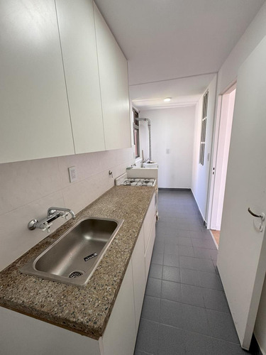 Departamento 3 Ambientes Refaccionado A Nuevo.