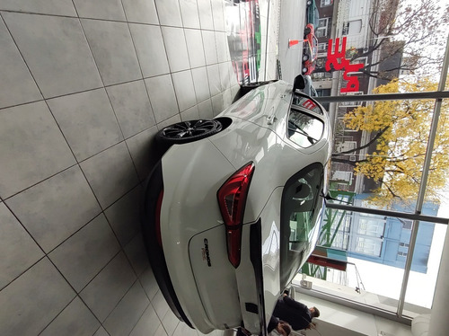Imagen 21 de 23 de Fiat Cronos Precision 1.8 16v Hgt (dr)
