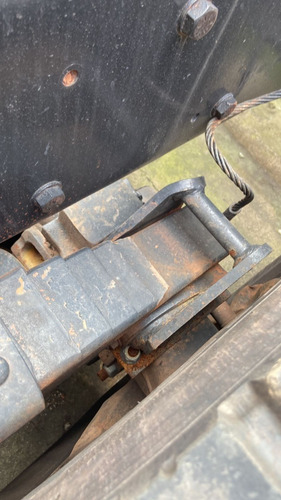 Imagem 17 de 25 de Ford Cargo 6332 2011/11 6x4 Chassis