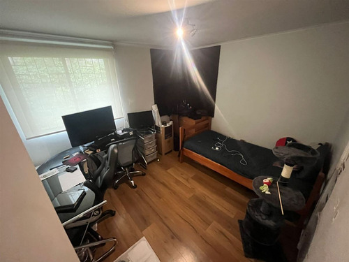 Casa En Venta De 3 Dorm. En Las Condes