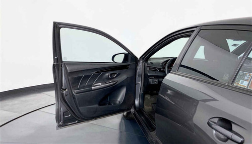 Imagen 13 de 15 de 106173 - Toyota Yaris 2017 Con Garantía