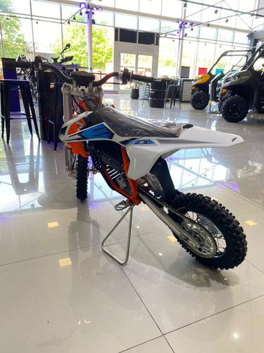 Imagen 10 de 20 de Ktm Sx-e 5 | No Husqvarna, No Honda, No Yamaha, No Ducati