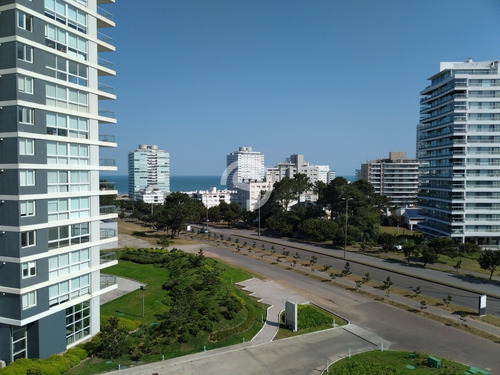 Apartamento En Zona De Roosvelt- Ref: 4526