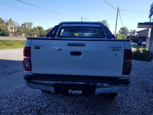 Toyota Hilux 3.0 Cd Srv 171cv 4x2 2014