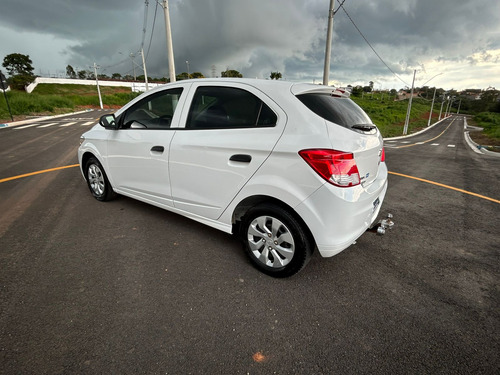 Chevrolet Onix 1.0 Joy 5p