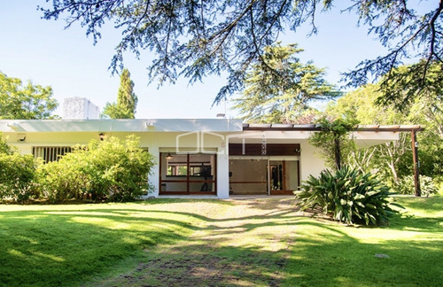 Venta - Punta Del Este - Barrio El Golf.- Ref: 589
