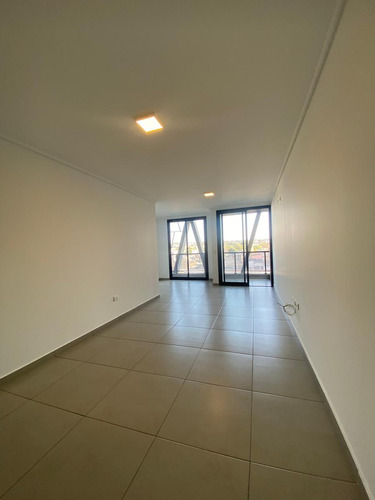 Alquiler| Departamento 1 Dorm. Con Balcón Y Pileta En Nueva Córdoba