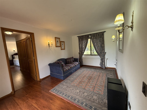 Casa En Venta De 3 Dorm. En Calera De Tango. Camino Lonquen