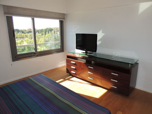 Torre El Mirador - 3 Dormitorios Amoblado - 150 M2 - Vista Abierta - Impecable