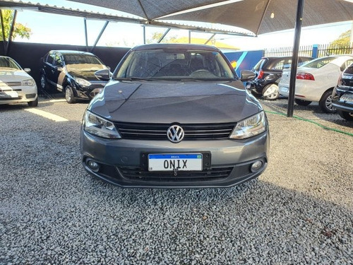 Imagem 2 de 10 de Jetta 2.0 Comfortline Flex 4p Tiptronic