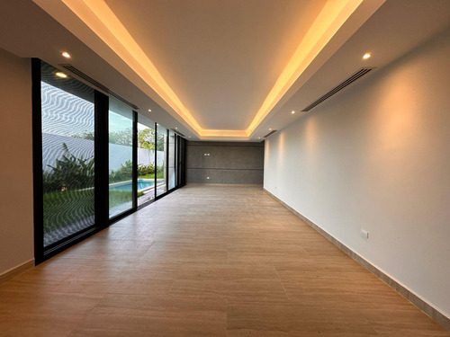 Casa En Venta Merida, Conkal, Privada Olivia, Una Planta, Entrega Inmediata.