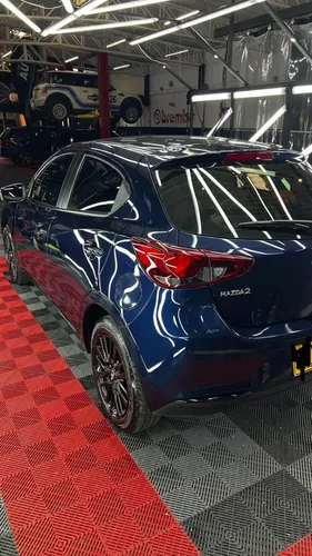 Mazda 2 Hatchback Carbon Edition Modelo 2023