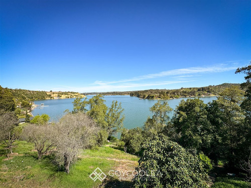 Casa En Venta De 5 Dorm. En Las Cabras