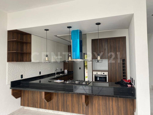 Imagen 2 de 8 de Se Vende Casa En Coto Dentro De Valle Imperial