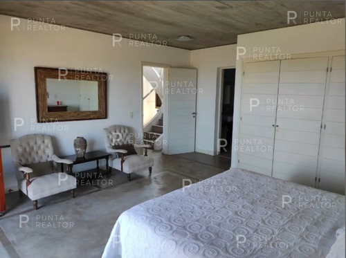 Imagen 20 de 30 de Importante Casa En Alquiler, Con Pileta, Vista Al Mar Y Muy Bien Ubicada El Chorro, Manantiales, Uruguay