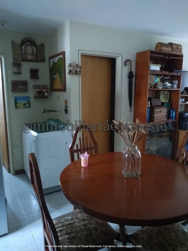 Imagen 2 de 10 de Ref 165 Venta De Apartamento En Los Corales