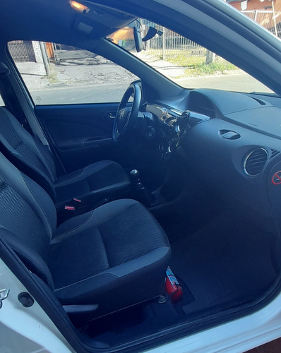 Toyota Etios 1.5 Sedan Xs
