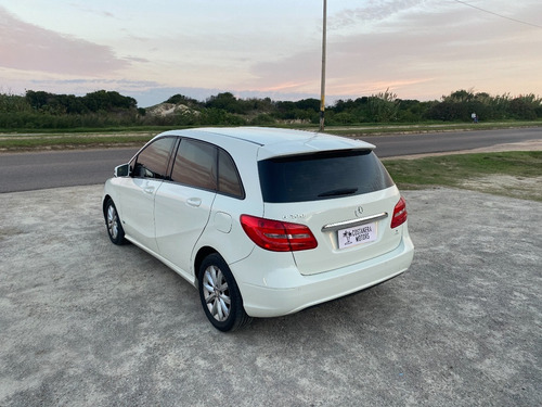 Mercedes Benz B200