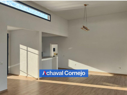 Venta Casa En El Barrio Riberas, Puertos (3 Dormitorios, Dependencia, Galeria, Jardin)