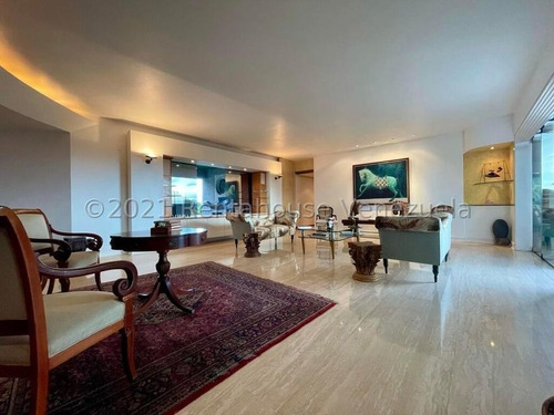 Imagen 6 de 14 de Apartamento Venta Los Palos Grandes Mls #22-12789 Elegante Apartamento Con Cómoda Y Relajante Terraza Con Vista Panorámica, Posee Pisos De Mármol, 5 Habitaciones Más 2 De Servicio