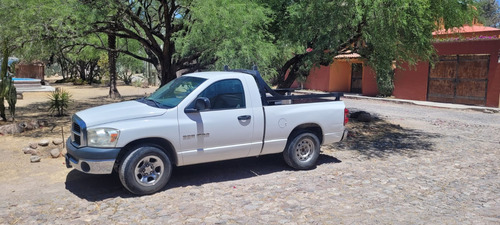 Dodge Ram 1500, Con Caja De Herramientas ,roll Bar, Jalon