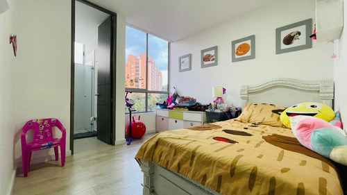 Imagen 25 de 28 de Espectacular Apartamento En Venta, Amplio Balcon Con Vista Garantizada Envigado