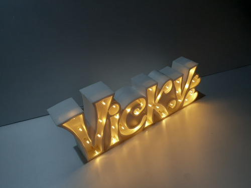 Imagen 6 de 8 de Nombres Iluminados 6 Letras 30 Cm Tu Nombre Polyfan Luces