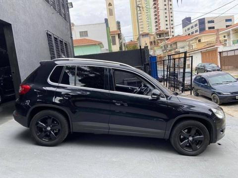 Imagem 8 de 9 de Volkswagen Tiguan 2010 2.0 Fsi 5p