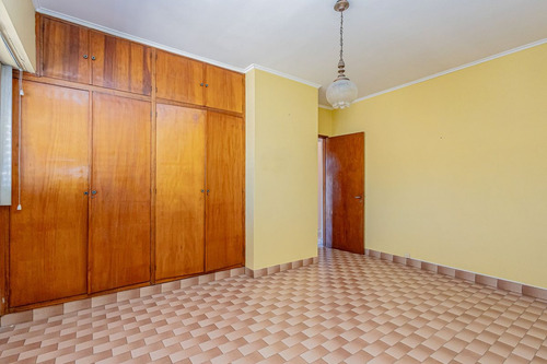 Venta Casa 5 Ambientes En Moron Norte