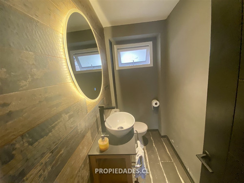 Casa En Venta De 3 Dorm. En Las Condes